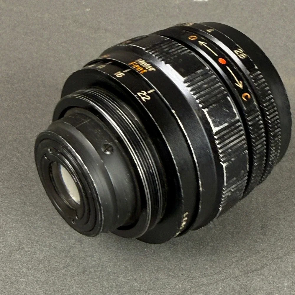 Soligor 35mm f2.8 Wide Angle Manual Focus Lens No H46675 m42 Pentax screw mount